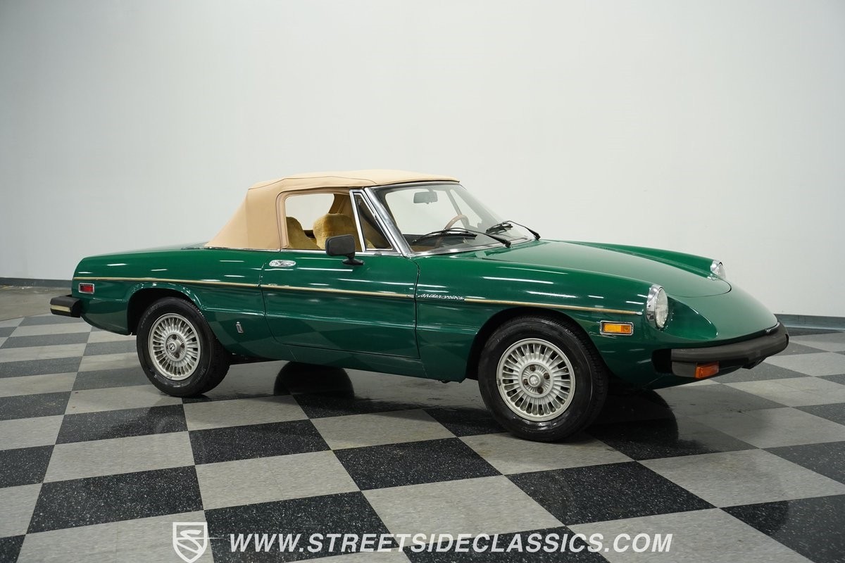 Alfa-Romeo-Spider-1978-Convertible-15