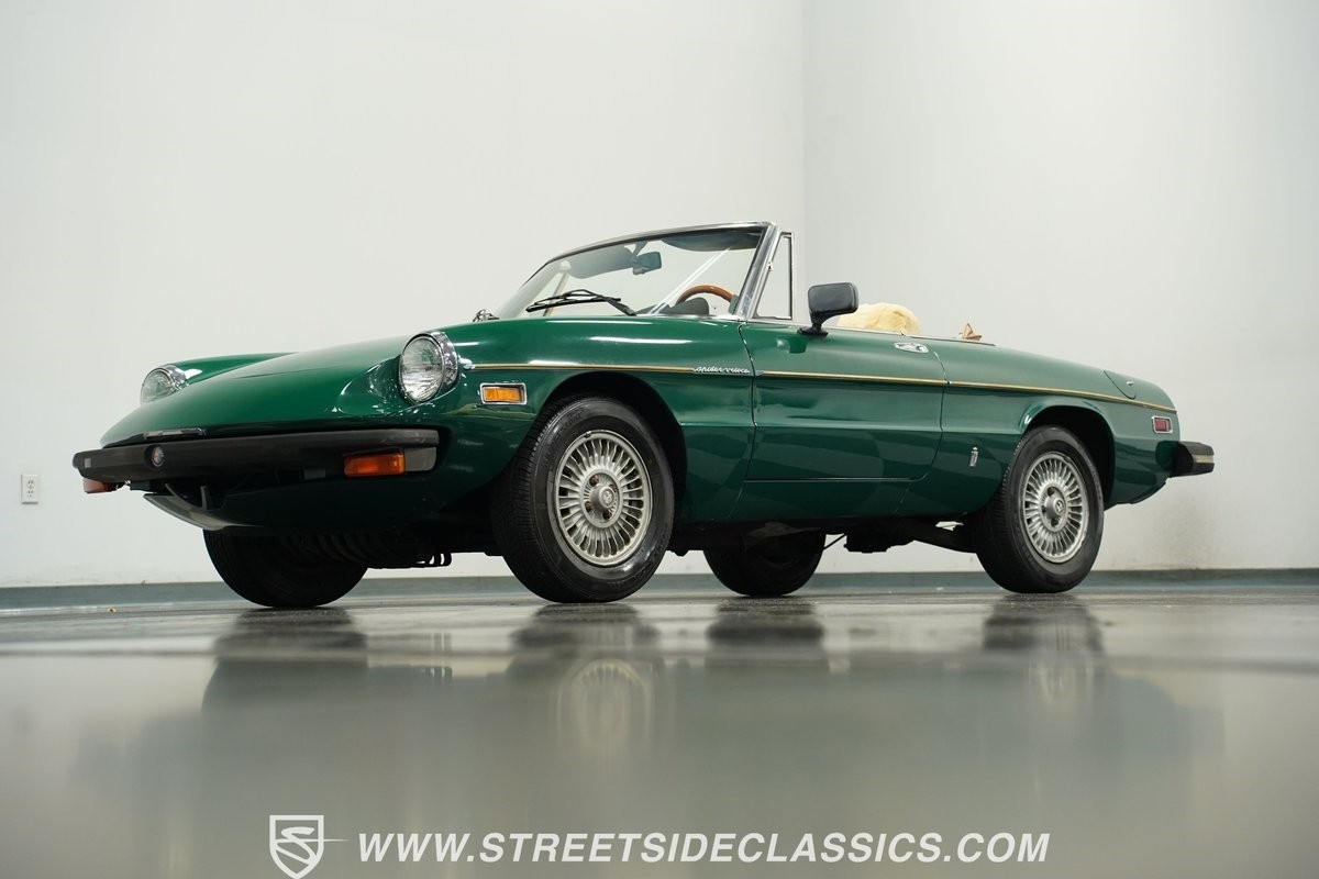 Alfa-Romeo-Spider-1978-Convertible-18