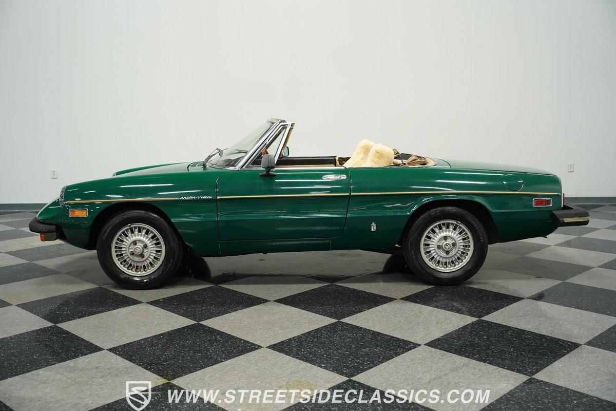 Alfa-Romeo-Spider-1978-Convertible-2