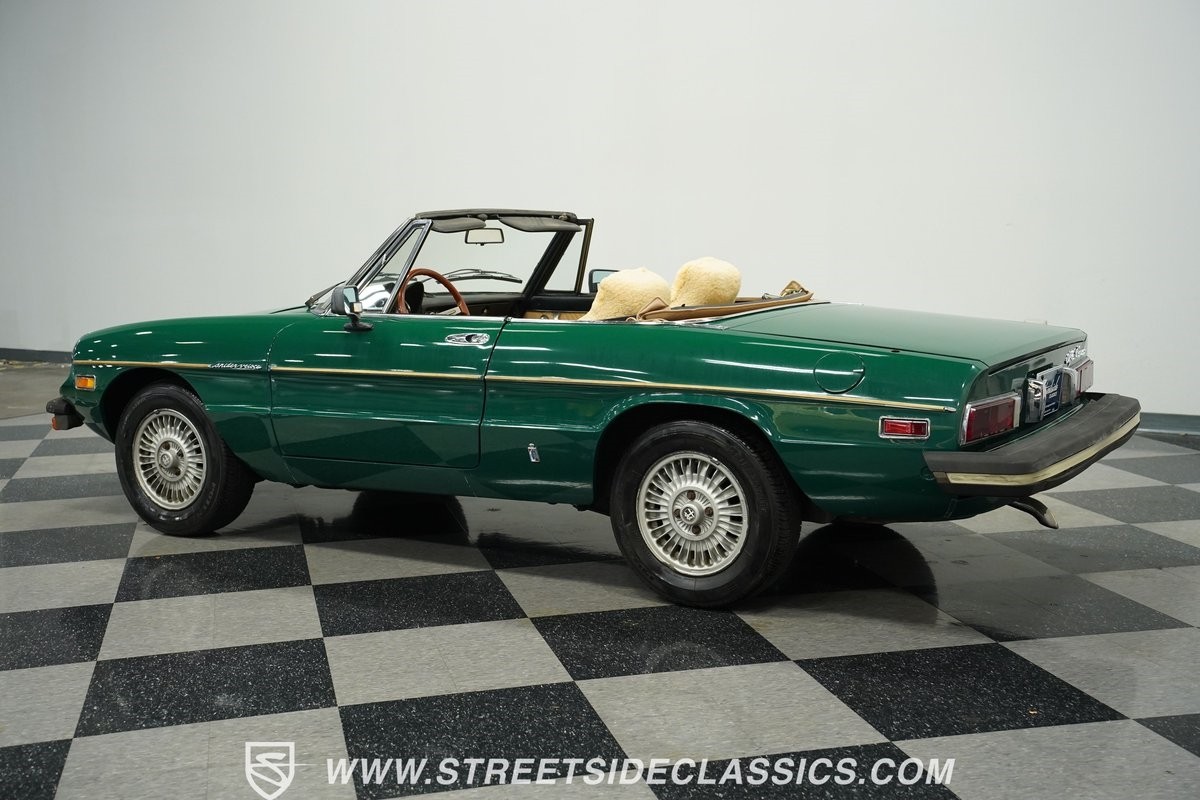 Alfa-Romeo-Spider-1978-Convertible-8