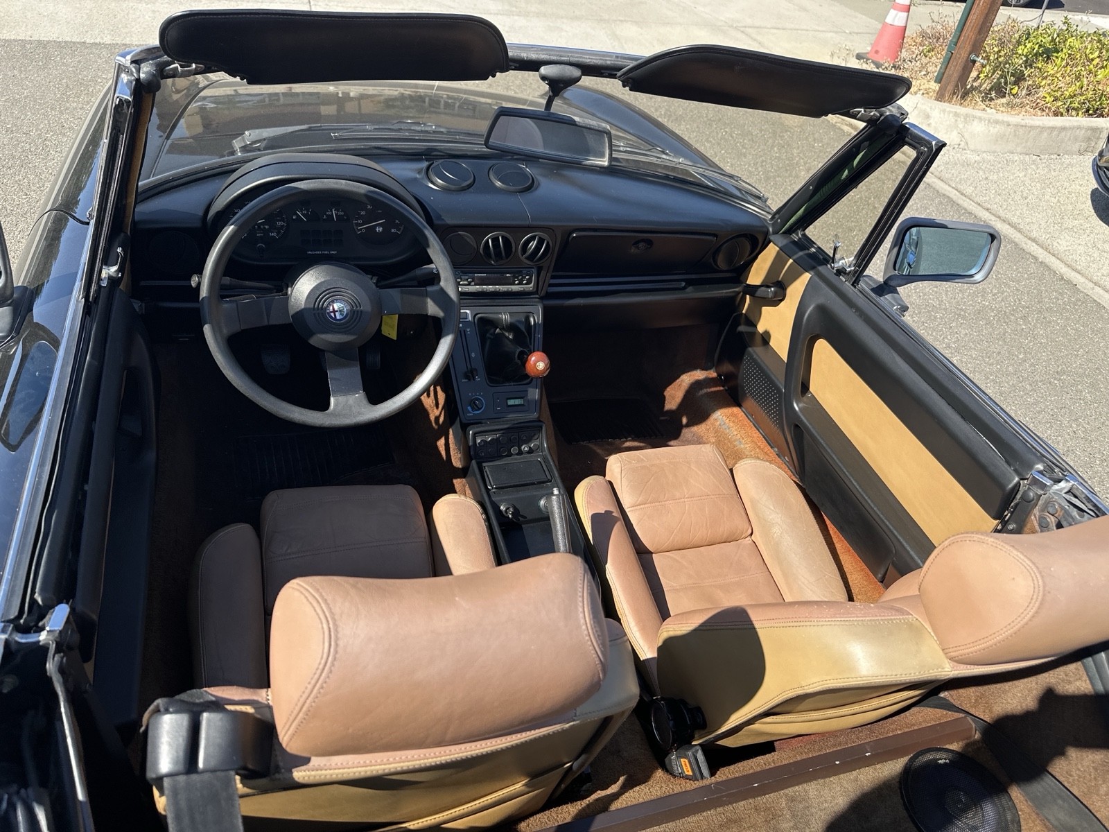 Alfa-Romeo-Spider-1989-Convertible-20