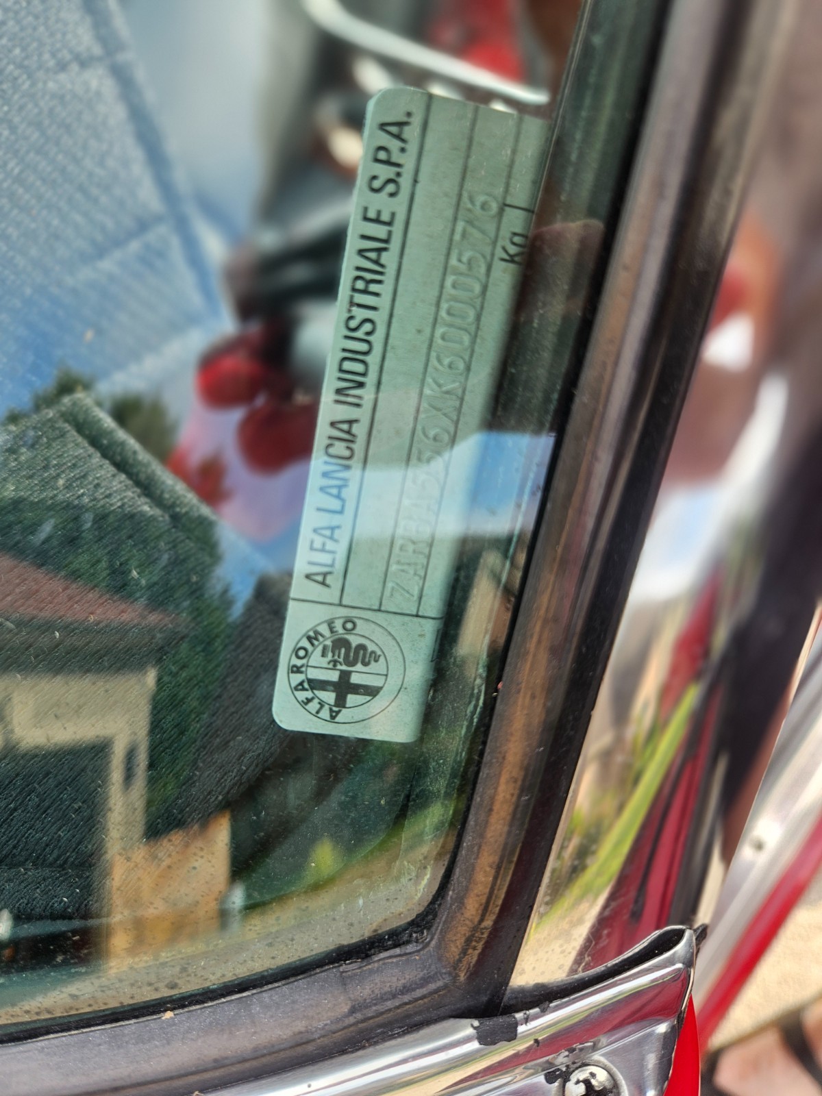 Alfa-Romeo-Spider-1989-Convertible-25