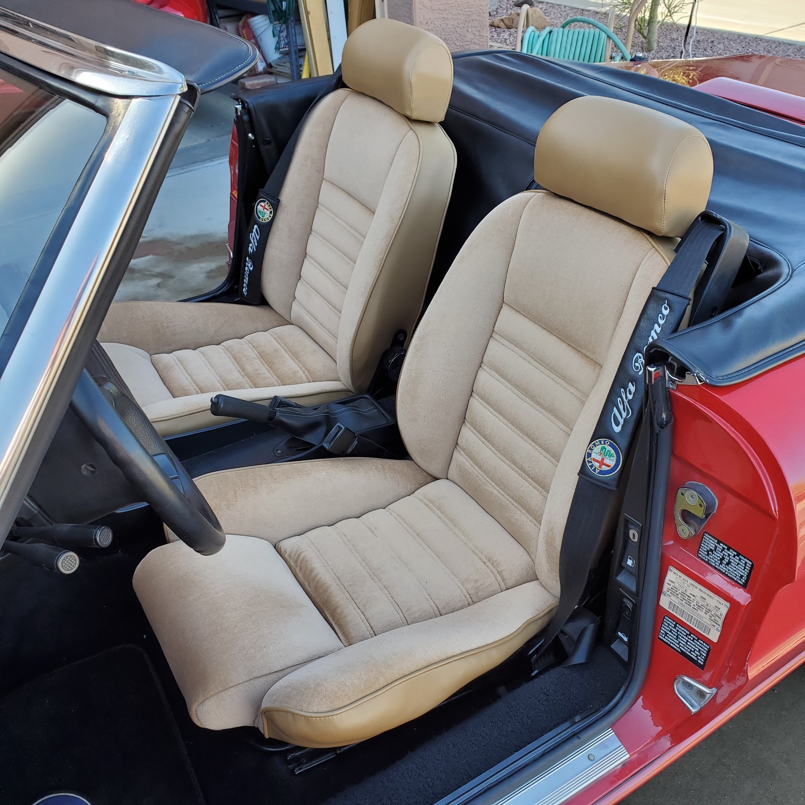 Alfa-Romeo-Spider-1991-Convertible-7