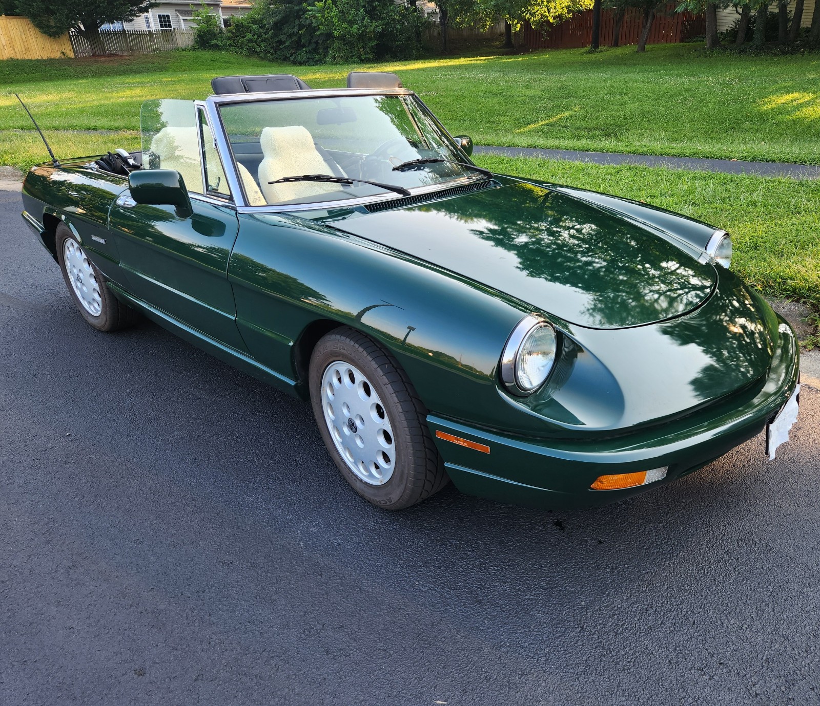 Alfa-Romeo-Spider-1992-Convertible-4