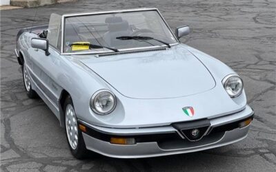 Alfa Romeo Spider Quadrifoglio 1987 --