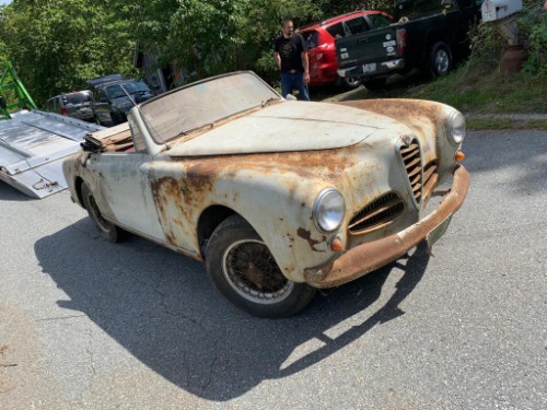Alfa-romeo-1900c-1952-Ivory-Burgundy-2