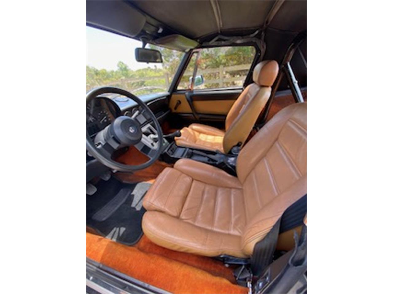 Alfa-romeo-2000-spider-veloce-1988-Black-Tan-15