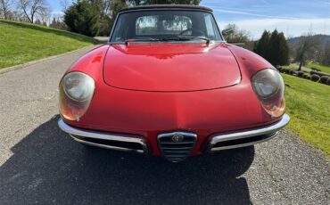 Alfa-romeo-Duetto-1967-Red-Black-27