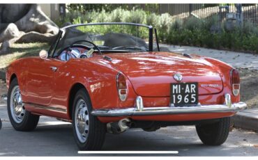 Alfa-romeo-Giulia-spider-veloce-1965-Red-Black-11