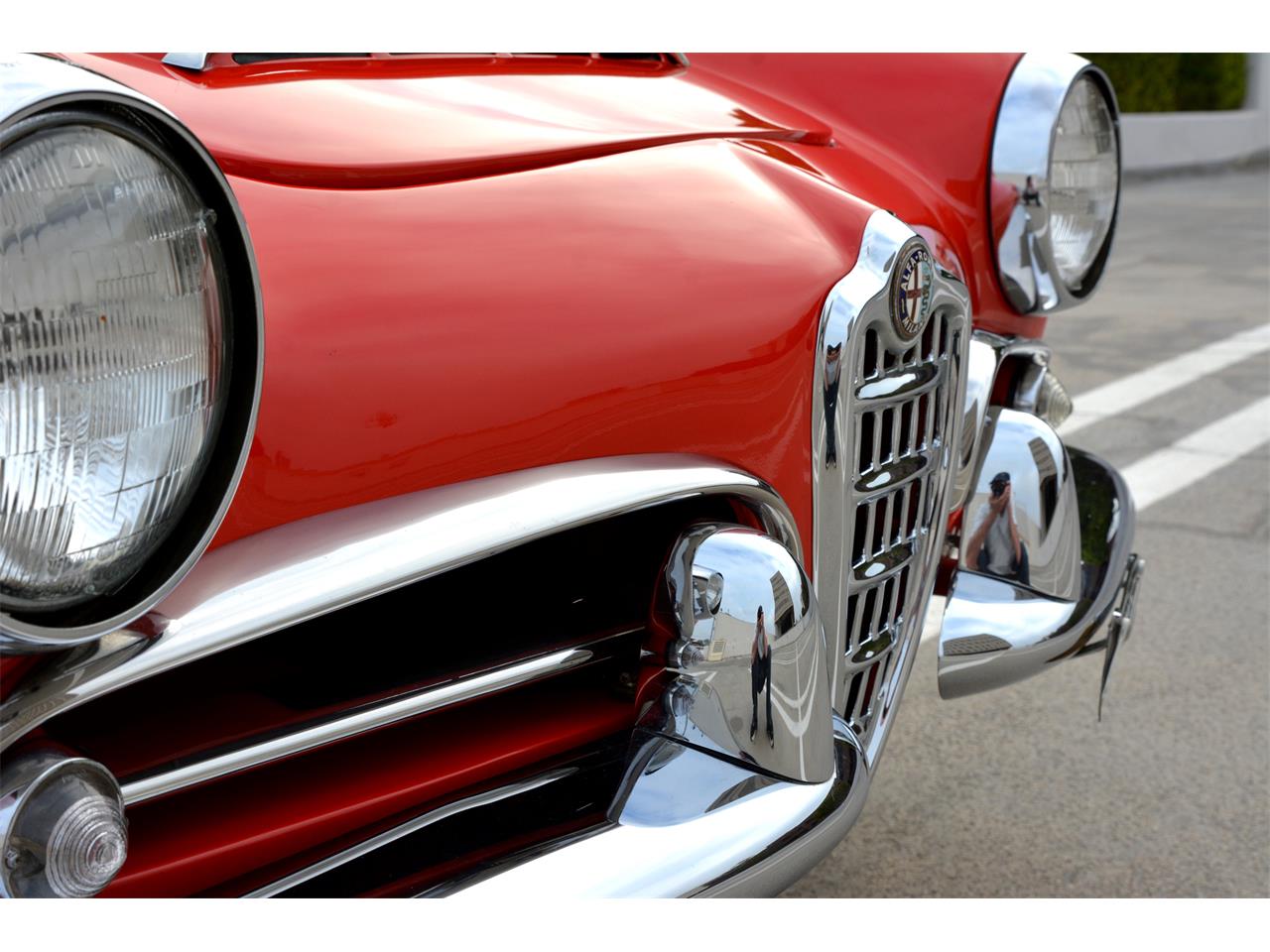 Alfa-romeo-Giulia-spider-veloce-1965-Red-Black-14