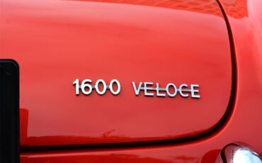 Alfa-romeo-Giulia-spider-veloce-1965-Red-Black-17
