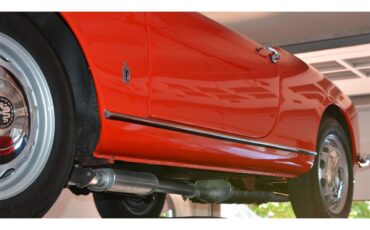 Alfa-romeo-Giulia-spider-veloce-1965-Red-Black-21