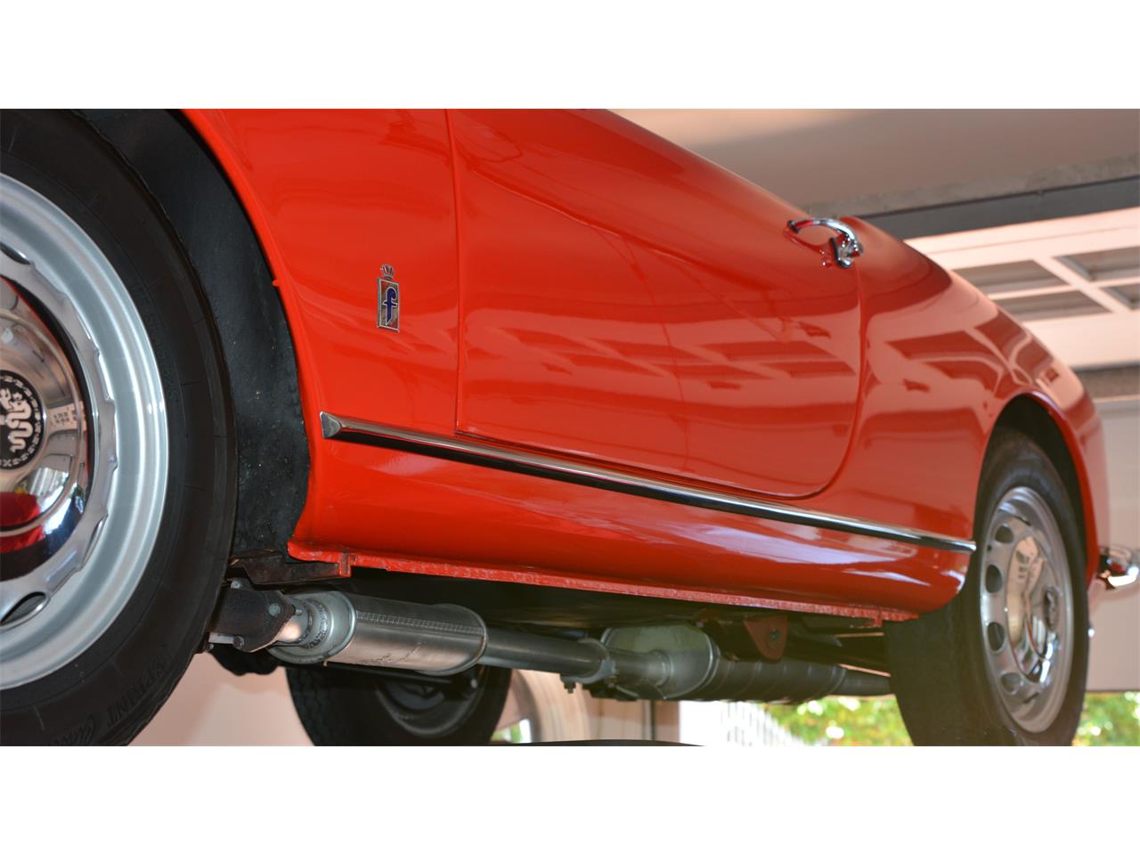 Alfa-romeo-Giulia-spider-veloce-1965-Red-Black-21