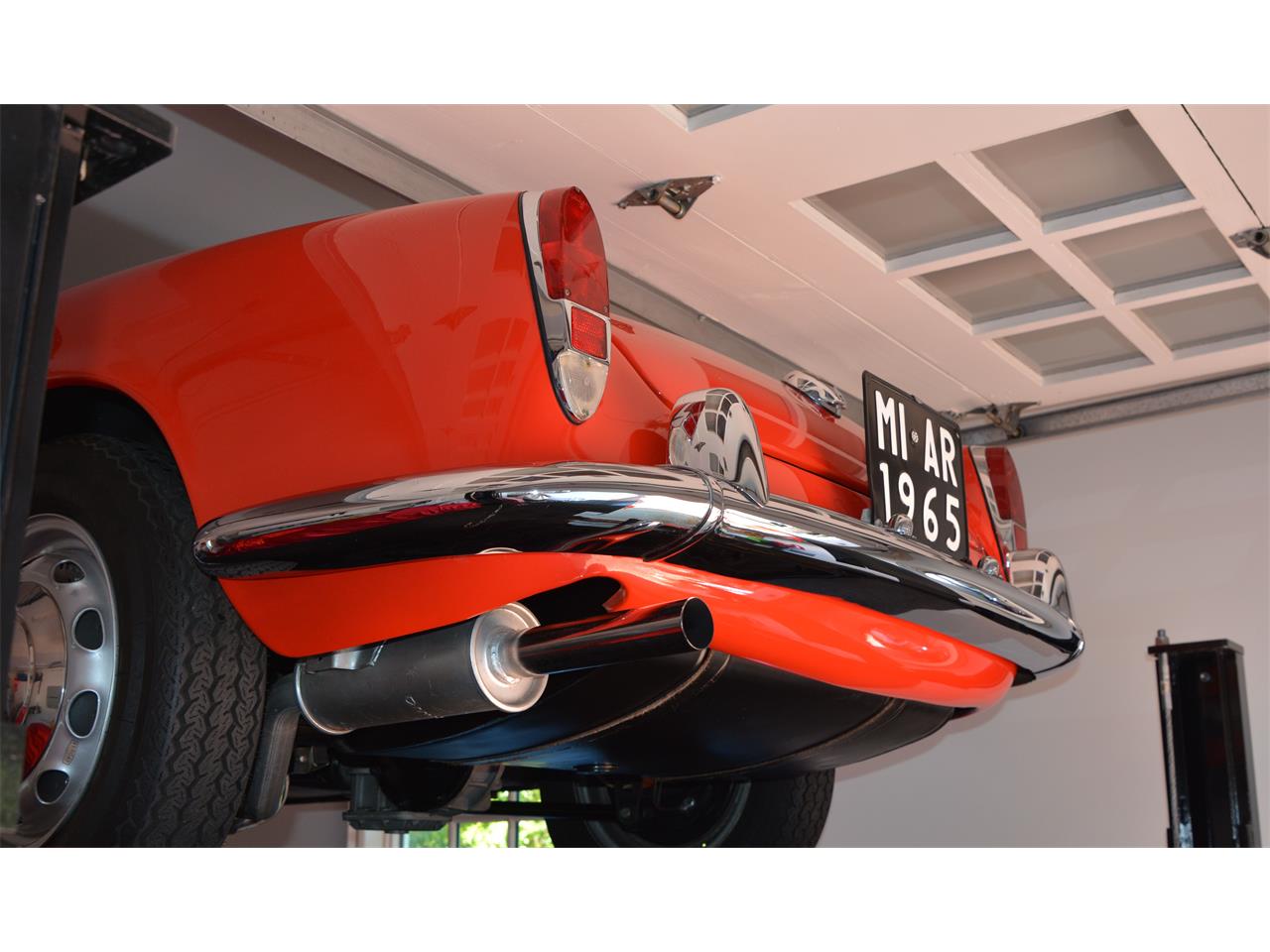 Alfa-romeo-Giulia-spider-veloce-1965-Red-Black-23
