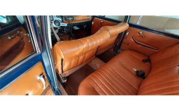 Alfa-romeo-Giulia-super-1967-Navy-Blue-Tan-20
