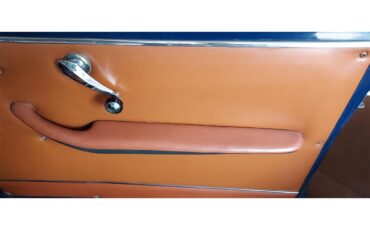 Alfa-romeo-Giulia-super-1967-Navy-Blue-Tan-21