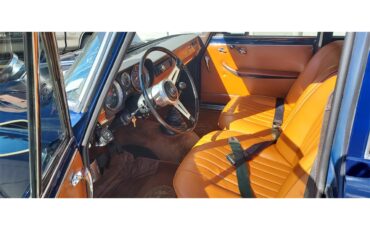 Alfa-romeo-Giulia-super-1967-Navy-Blue-Tan-22