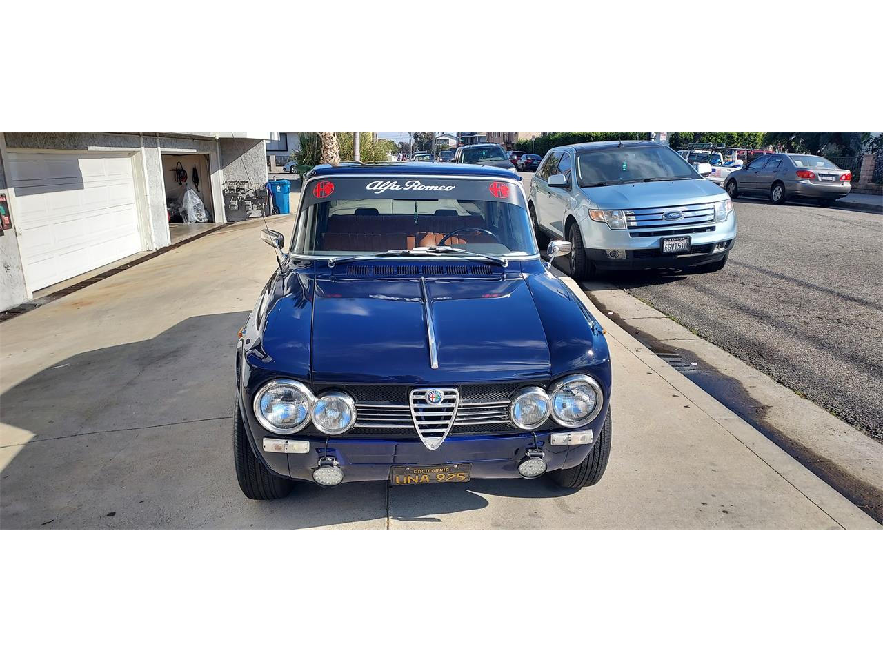 Alfa-romeo-Giulia-super-1967-Navy-Blue-Tan-9