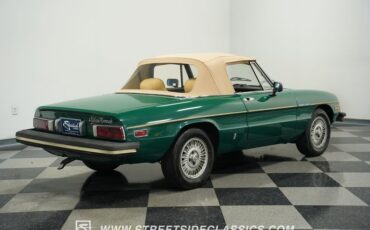 Alfa-romeo-Spider-1978-British-Green-Tan-17