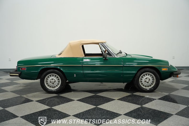 Alfa-romeo-Spider-1978-British-Green-Tan-19