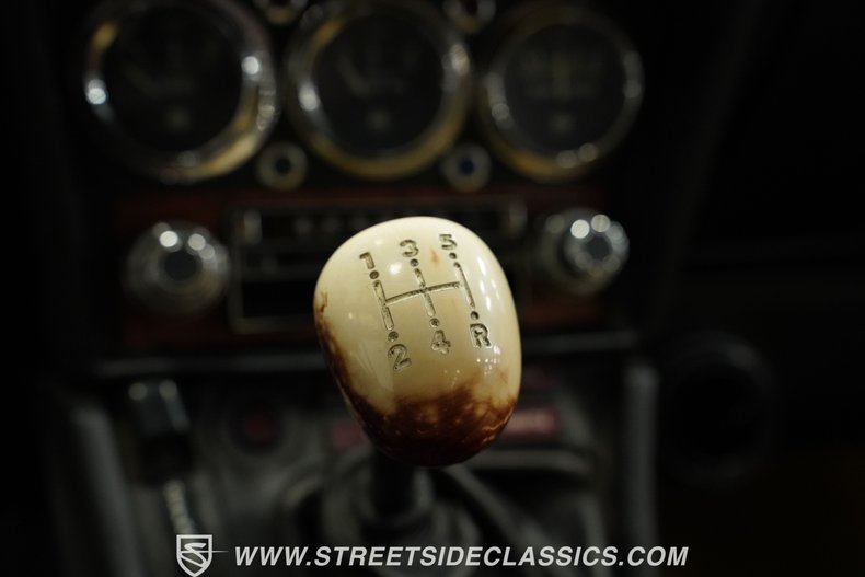 Alfa-romeo-Spider-1978-British-Green-Tan-46