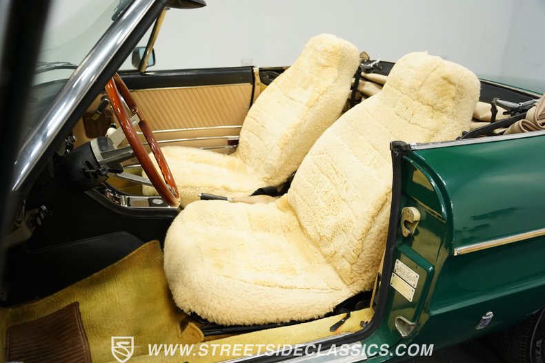 Alfa-romeo-Spider-1978-British-Green-Tan-49