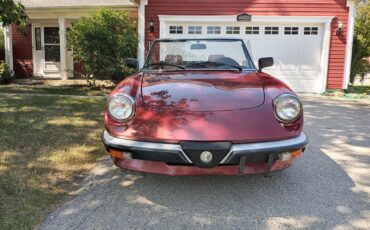 Alfa-romeo-Spider-1989-Burgundy-black-and-tan-3