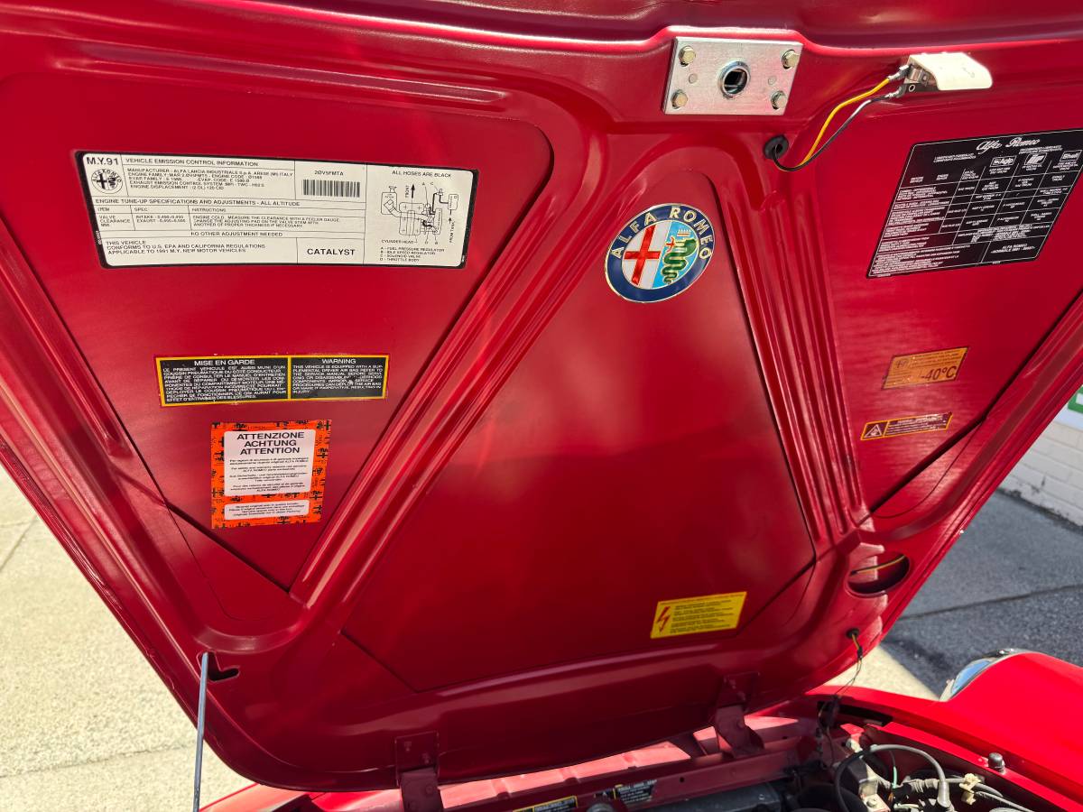 Alfa-romeo-dpider-1991-red-1