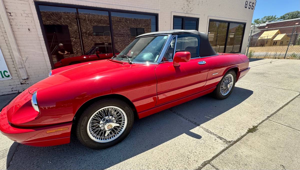 Alfa-romeo-dpider-1991-red-13