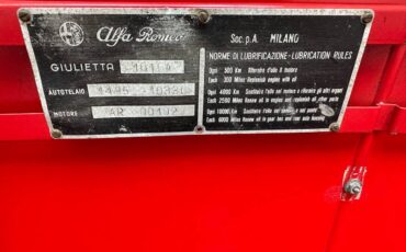 Alfa-romeo-giulietta-1961-red-12