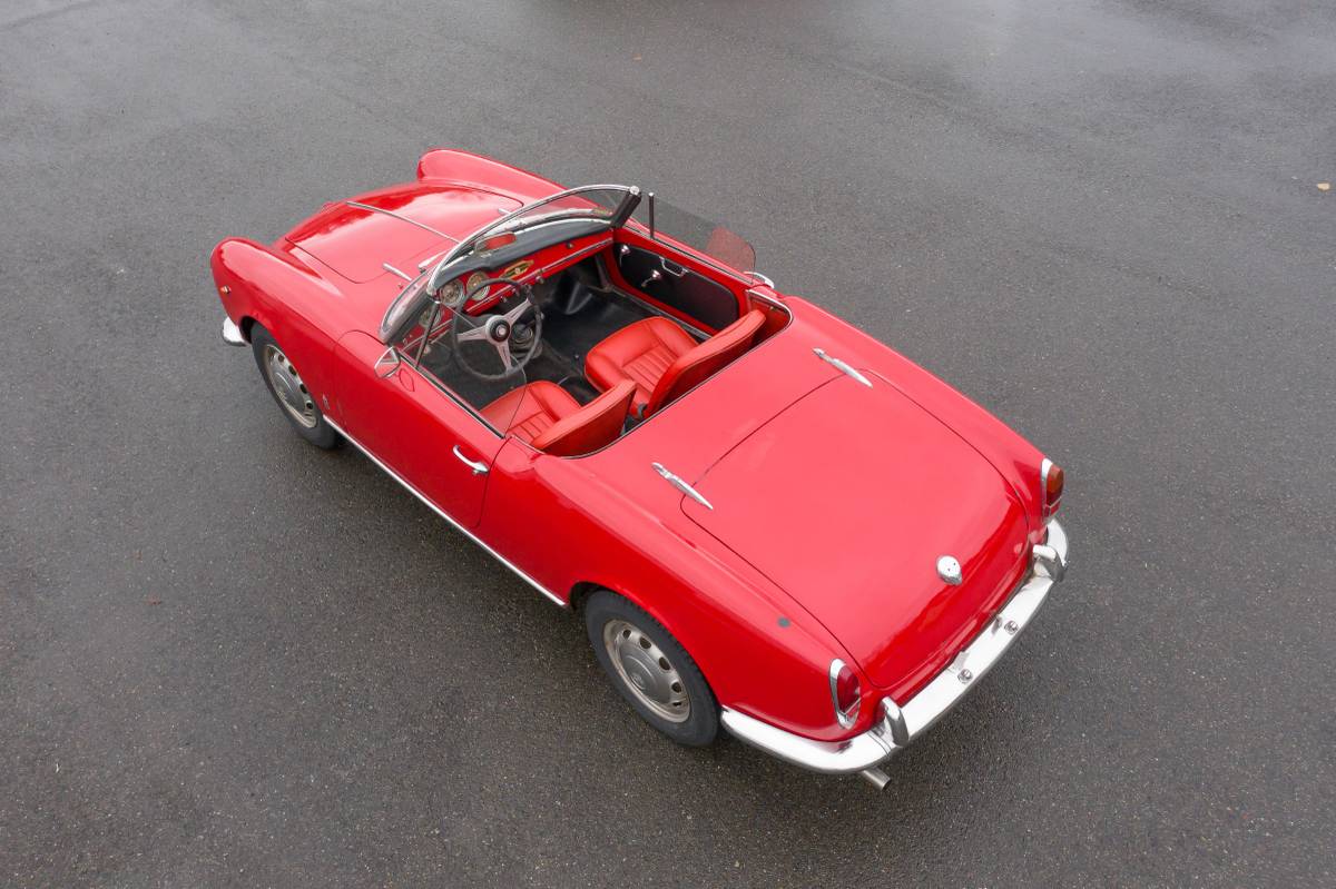 Alfa-romeo-giulietta-spider-1961-red-11