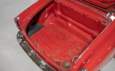 Alfa-romeo-giulietta-spider-1961-red-18