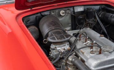 Alfa-romeo-giulietta-spider-1961-red-5
