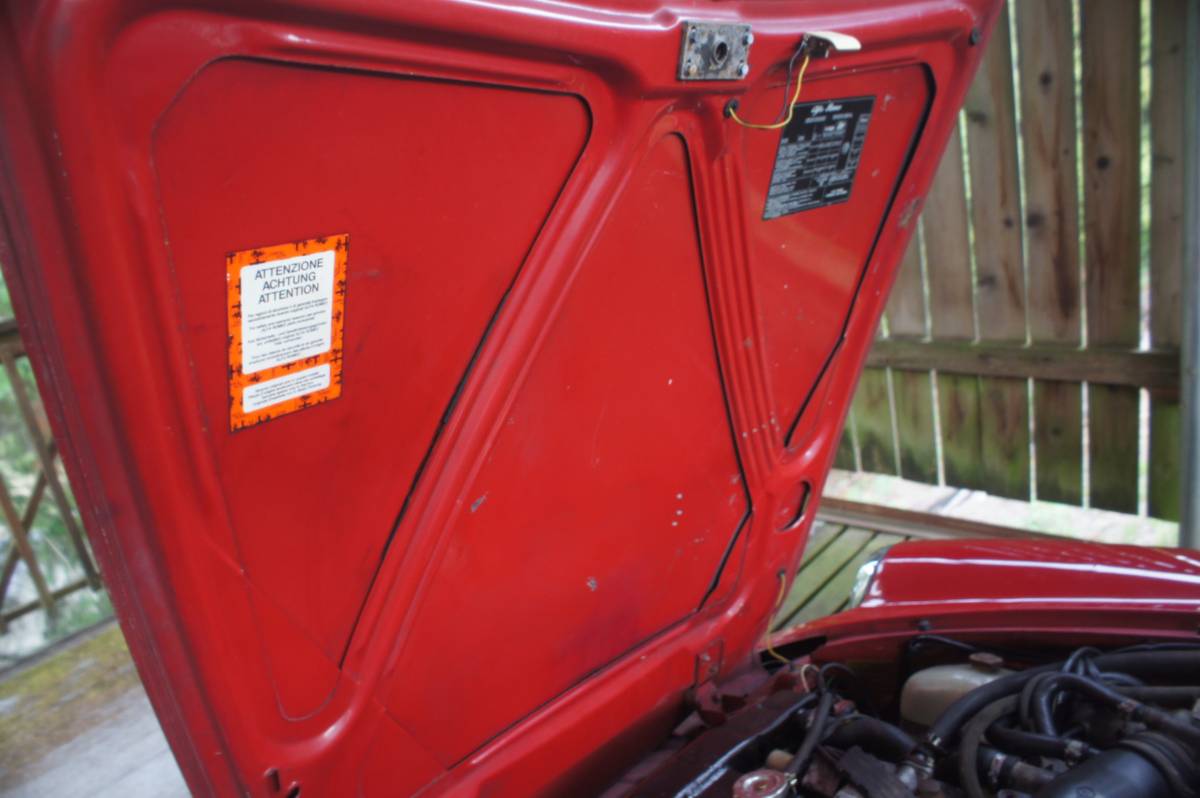 Alfa-romeo-graduate-1986-red-13