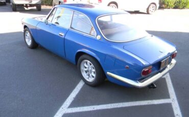 Alfa-romeo-gt-veloce-1750-1969-blue-2