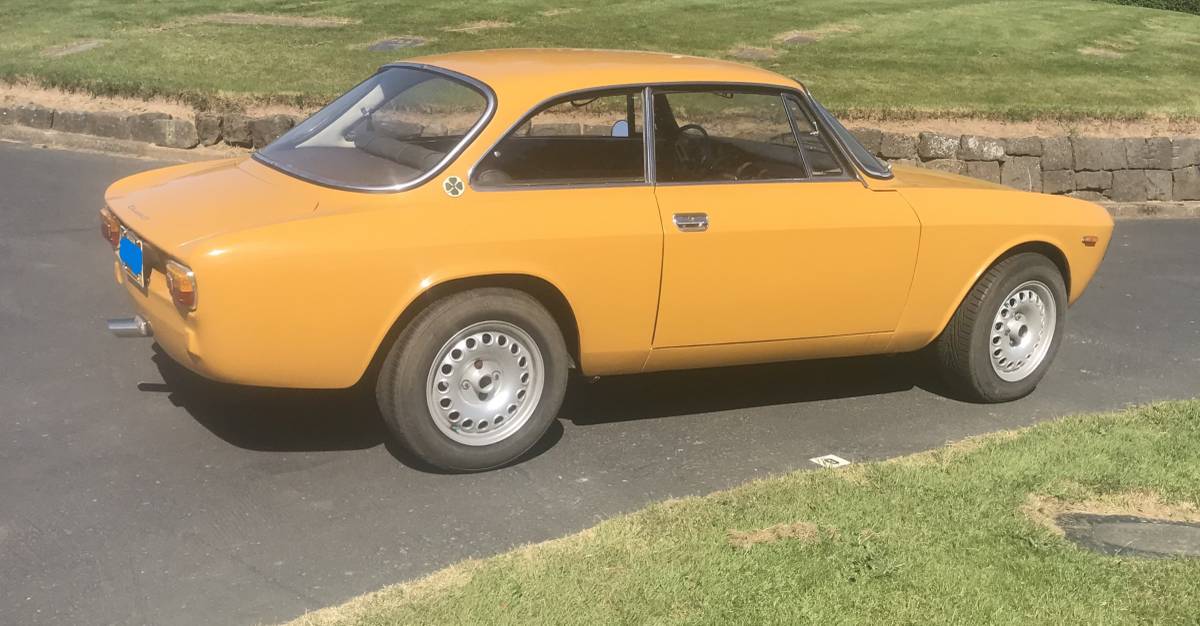 Alfa-romeo-gtv-1967-3