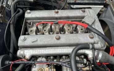 Alfa-romeo-junior-1300-1971-blue-16