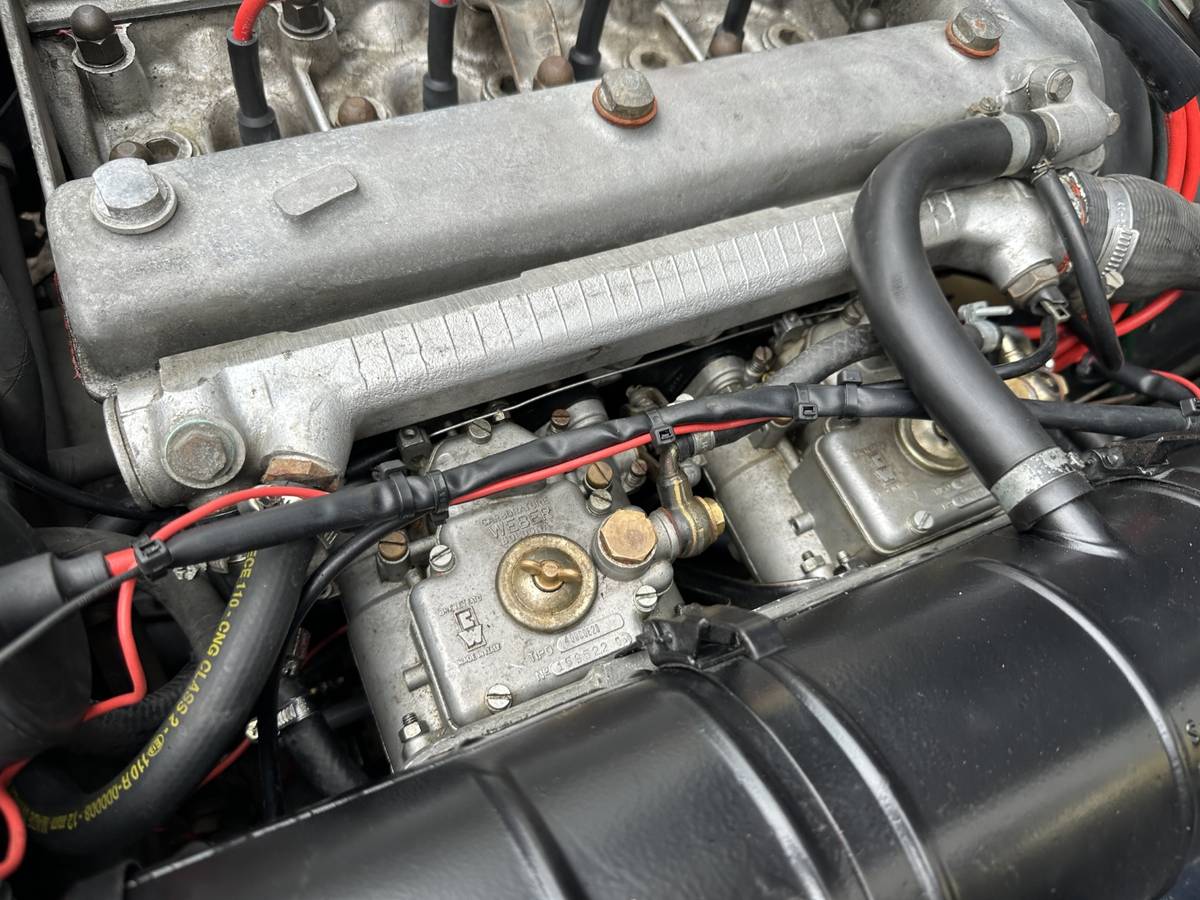 Alfa-romeo-junior-1300-1971-blue-17