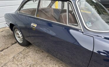Alfa-romeo-junior-1300-1971-blue-18