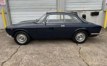 Alfa-romeo-junior-1300-1971-blue-21