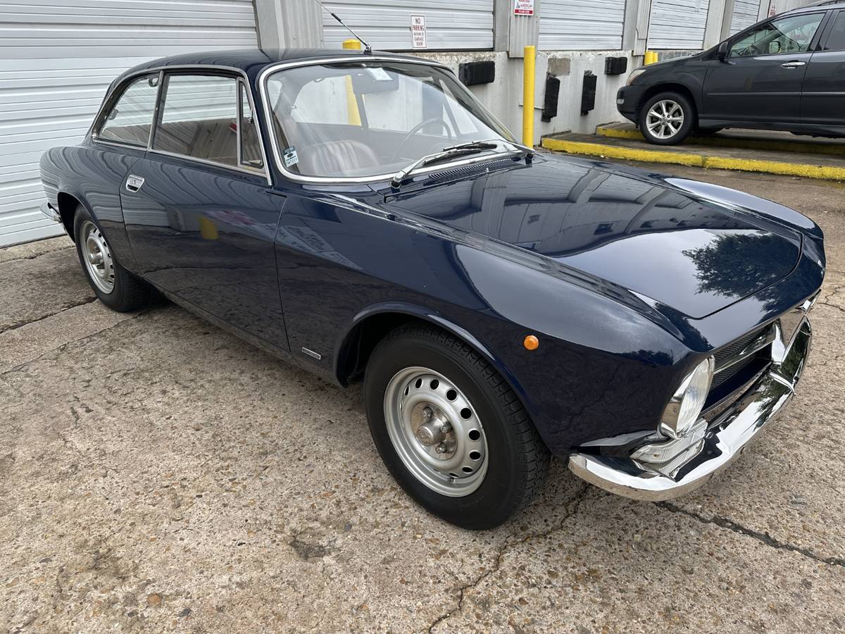 Alfa-romeo-junior-1300-1971-blue-6