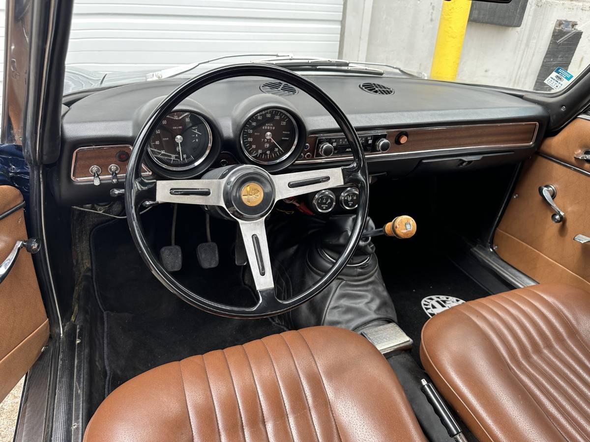 Alfa-romeo-junior-1300-1971-blue-8