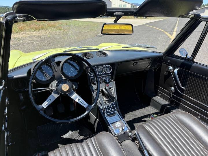 Alfa-romeo-spider-1971-yellow-2