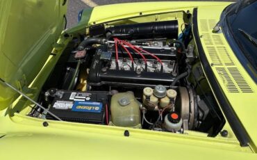 Alfa-romeo-spider-1971-yellow-7