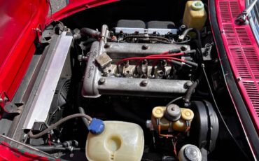 Alfa-romeo-spider-1972-red-14
