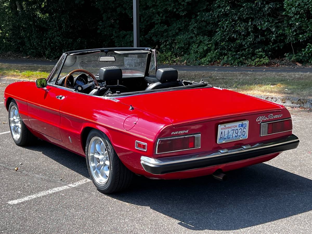 Alfa-romeo-spider-1972-red-2