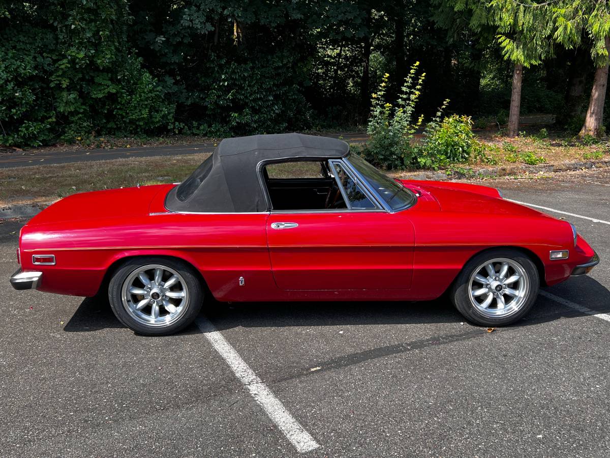 Alfa-romeo-spider-1972-red-22