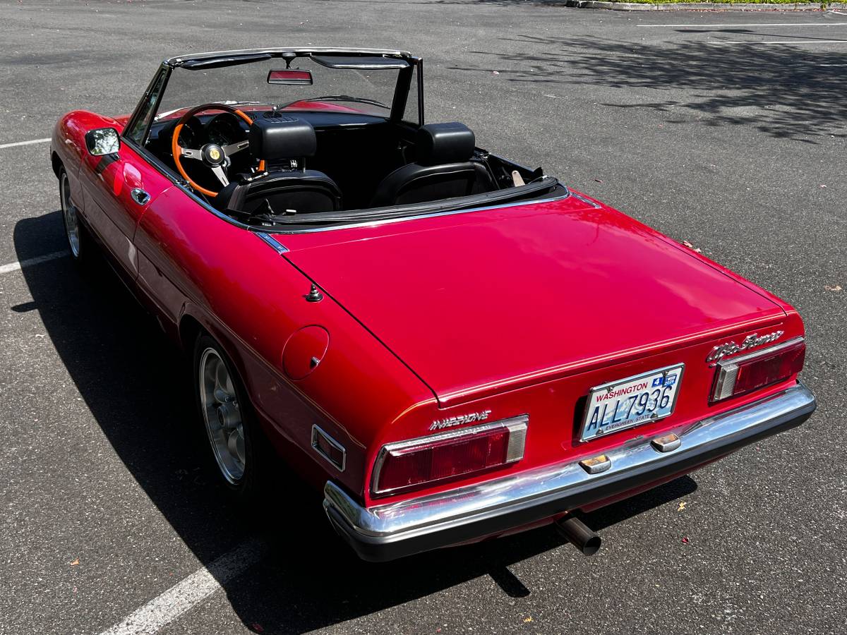 Alfa-romeo-spider-1972-red-3