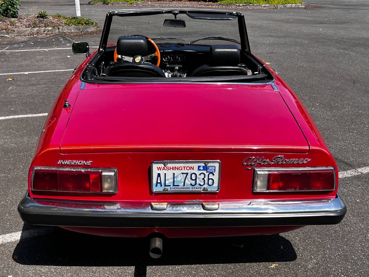 Alfa-romeo-spider-1972-red-4