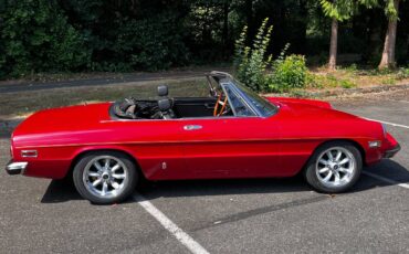 Alfa-romeo-spider-1972-red-6